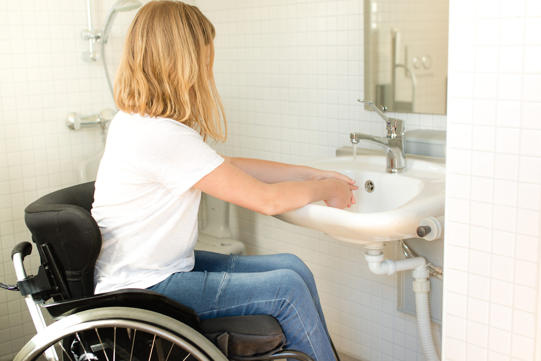 handicap bathroom sink faucets